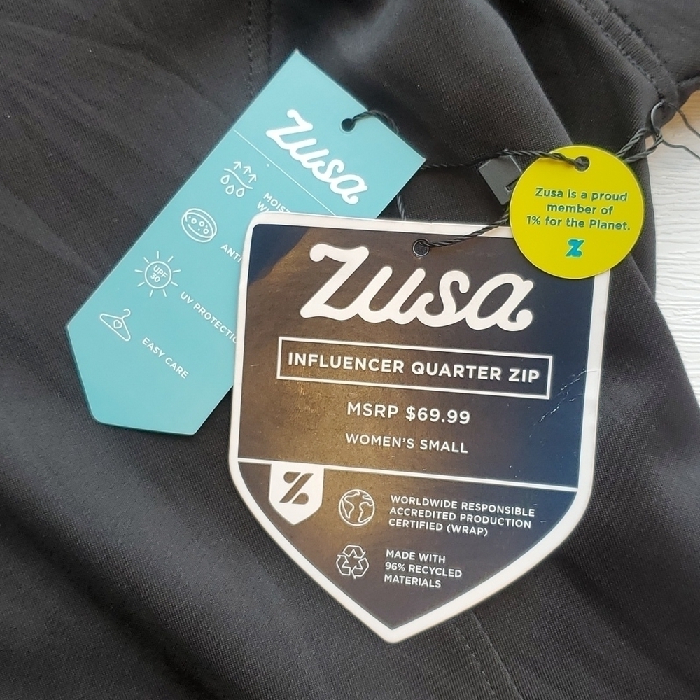 Zusa Black Influencer Quarter Pullover S NWT *flaw zipper - Picture 4 of 9